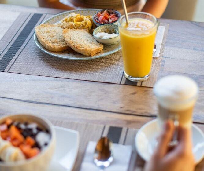 בית מלון כפרי Nautilus Surf & Yoga Villas Santa Teresa