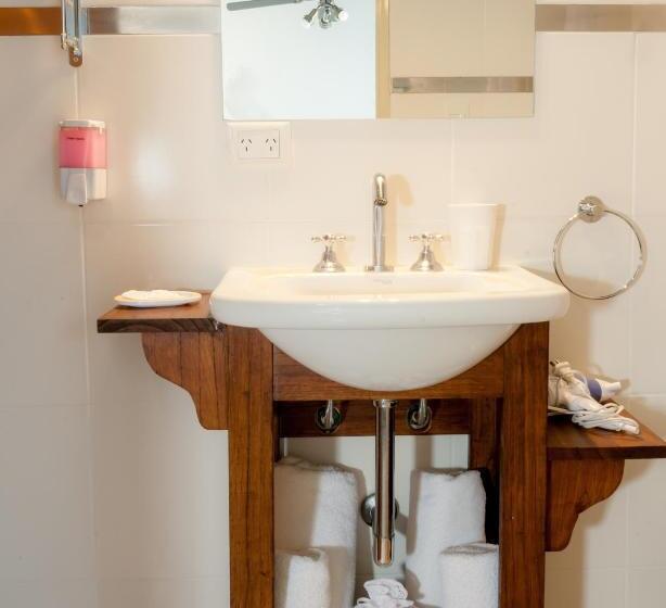 בית מלון כפרי Pro