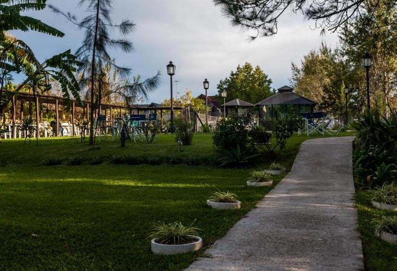 בית מלון כפרי Pro