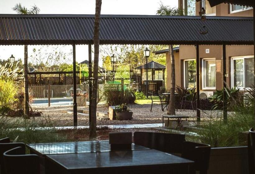 בית מלון כפרי Pro