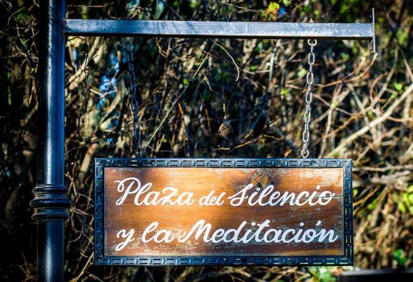 בית מלון כפרי Pro