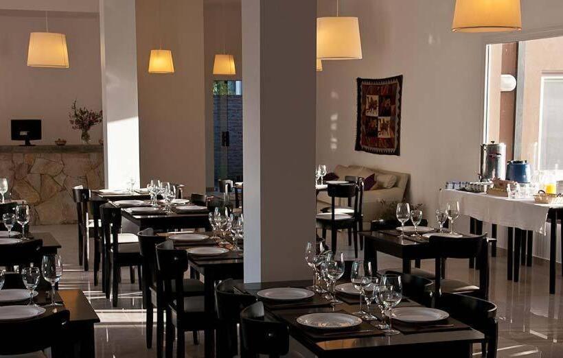 בית מלון כפרי Pro