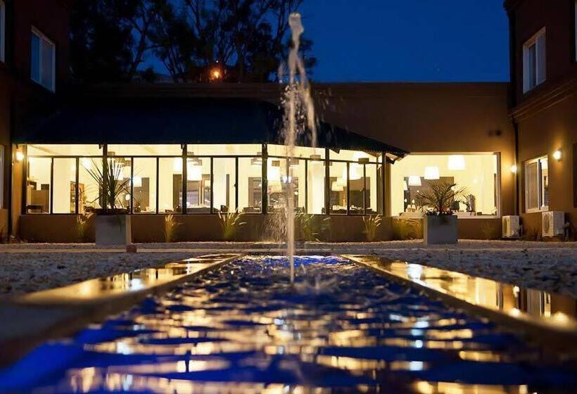 בית מלון כפרי Pro