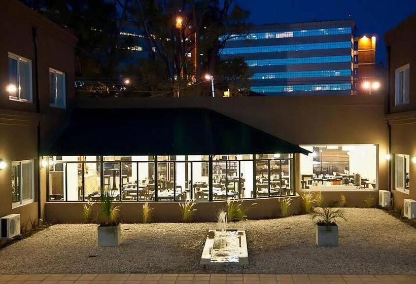 בית מלון כפרי Pro