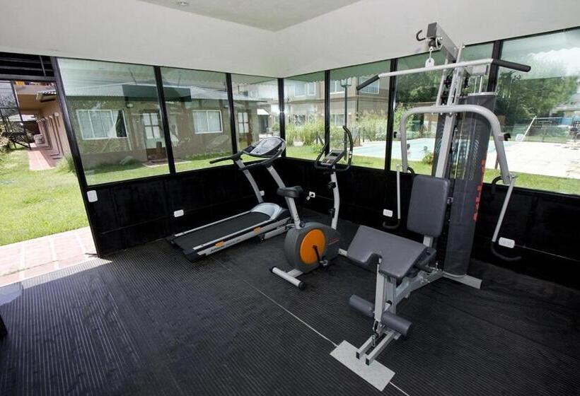 בית מלון כפרי Pro