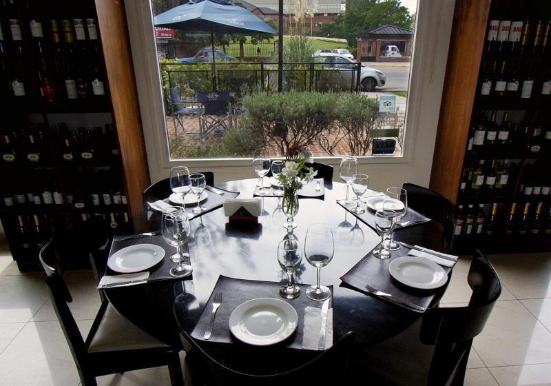 בית מלון כפרי Pro