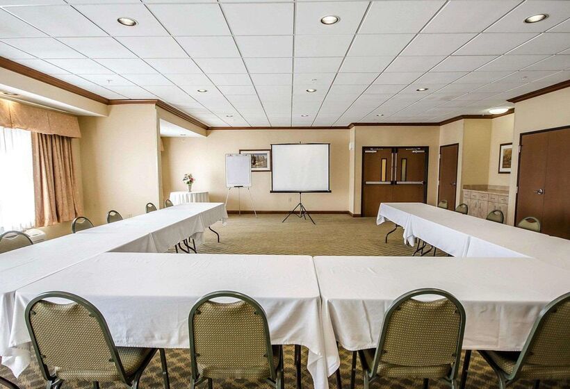 בית מלון כפרי Quality Inn & Suites Rockport   Owensboro North