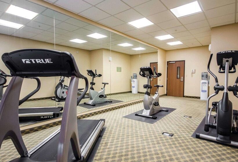 בית מלון כפרי Quality Inn & Suites Rockport   Owensboro North