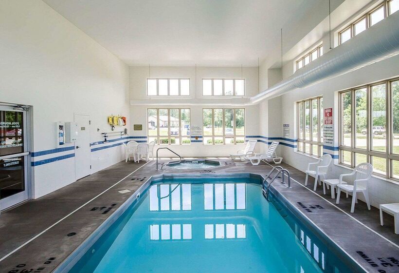 בית מלון כפרי Quality Inn & Suites Rockport   Owensboro North