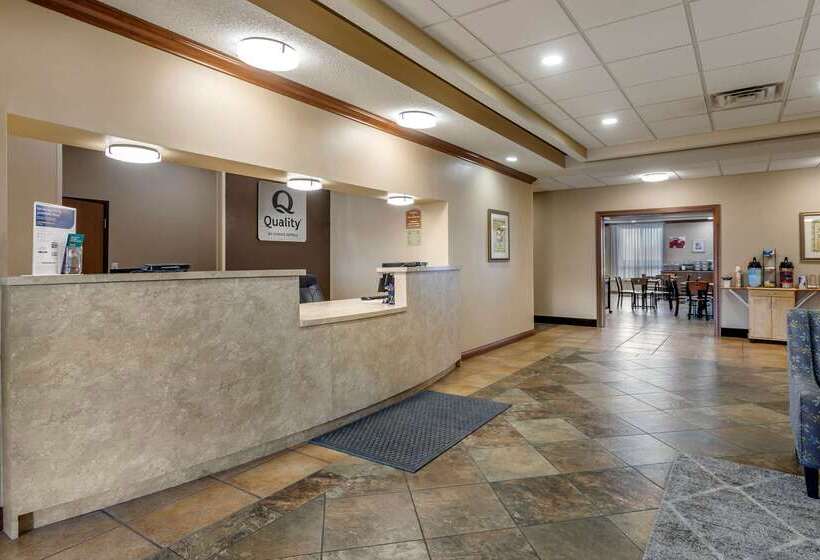 בית מלון כפרי Quality Inn & Suites Rockport   Owensboro North