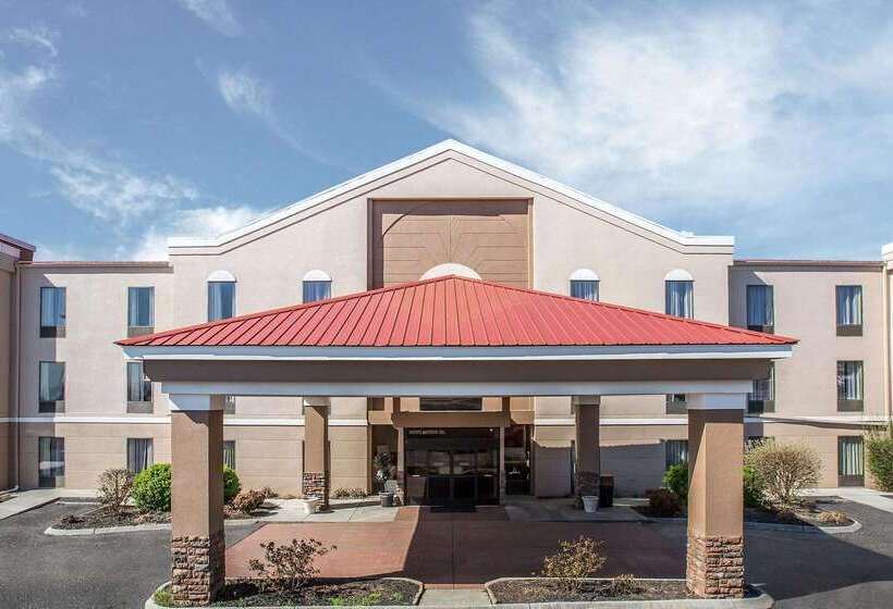 فندق Quality Suites