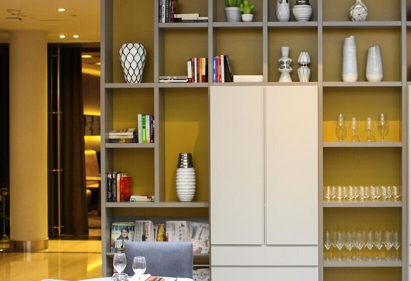 هتل Recoleta Grand