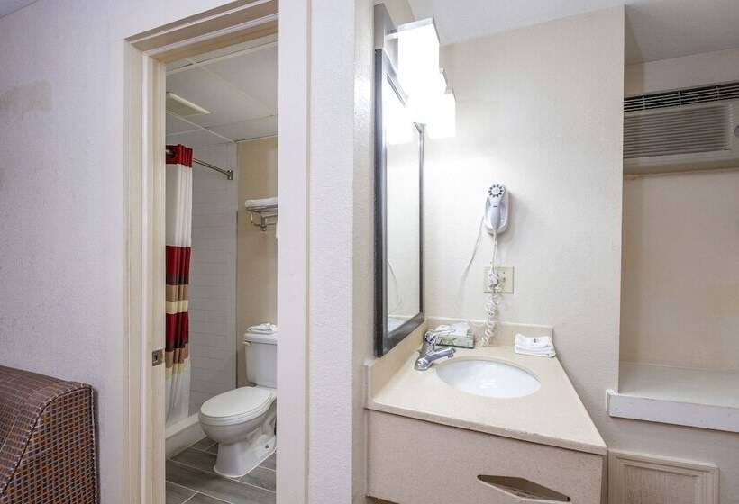 فندق Red Roof Inn Neptune  Jersey Shore