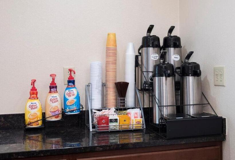 فندق Red Roof Inn Plus+ Poughkeepsie