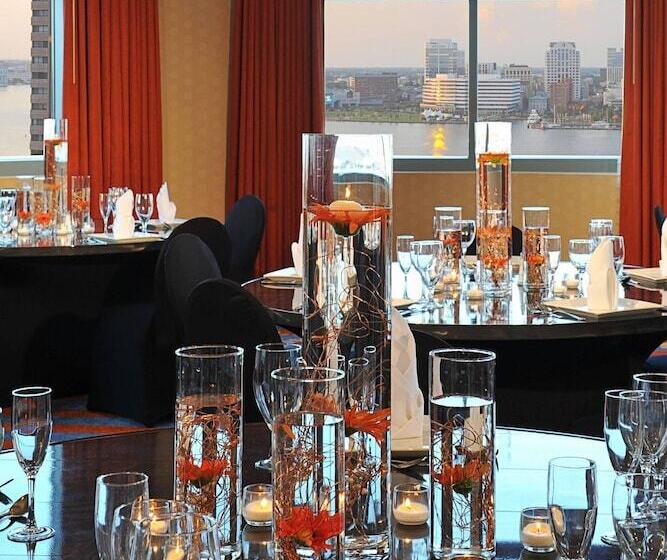 Отель Renaissance Portsmouthnorfolk Waterfront