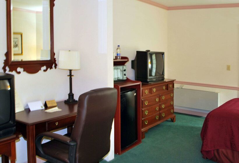 בית מלון כפרי Rodeway Inn & Suites Myerstown   Lebanon