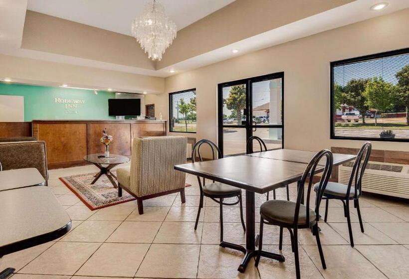 فندق Rodeway Inn