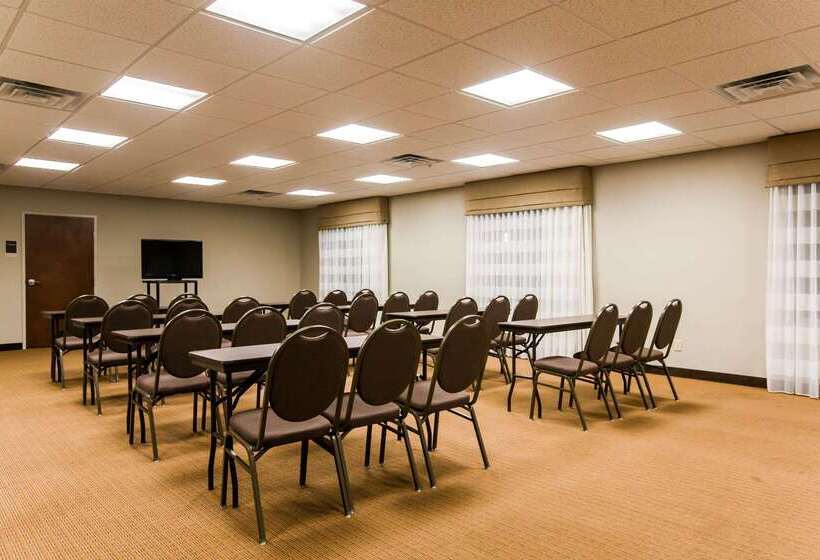 בית מלון כפרי Sleep Inn & Suites Marion  Military Institute