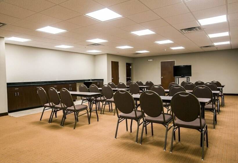 בית מלון כפרי Sleep Inn & Suites Marion  Military Institute