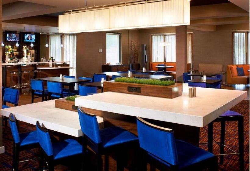 호텔 Sonesta Select Detroit Novi