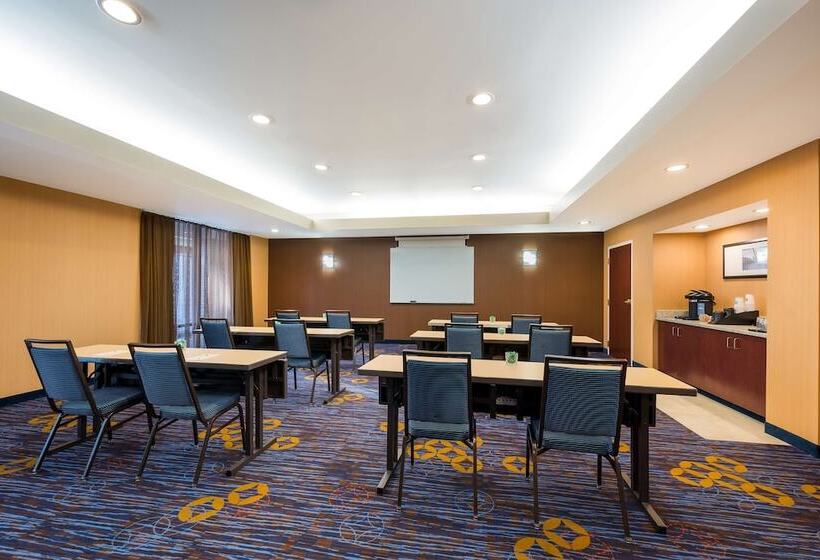 Отель Sonesta Select Detroit Novi