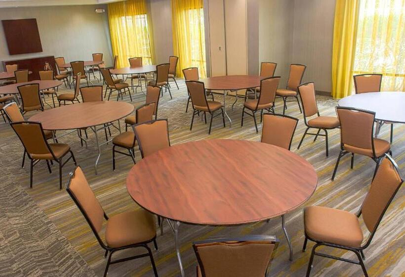 هتل Springhill Suites Houston Pearland