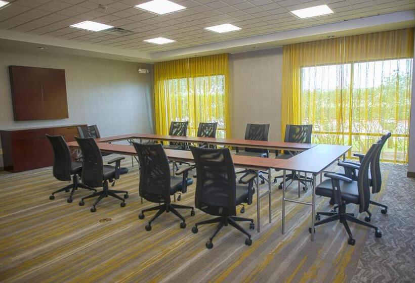 فندق Springhill Suites Houston Pearland