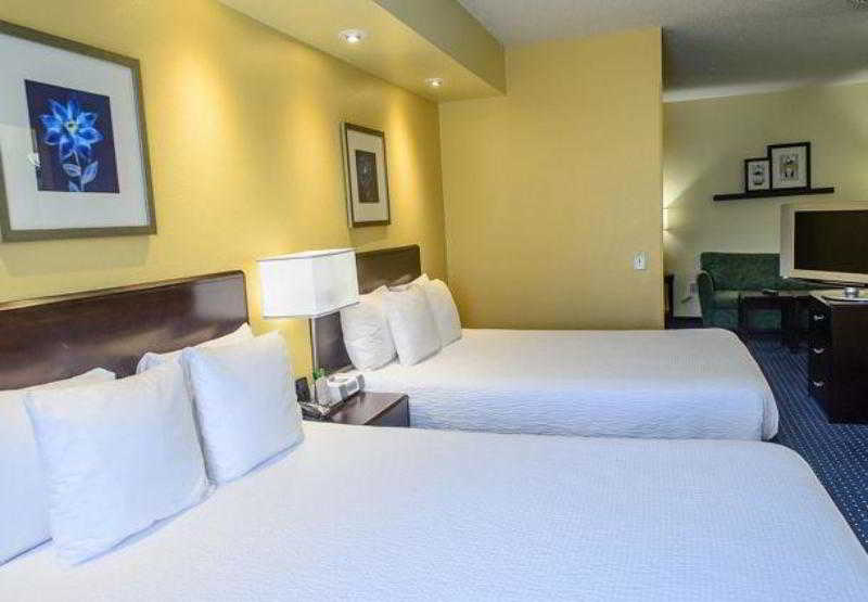فندق Springhill Suites Houston Pearland