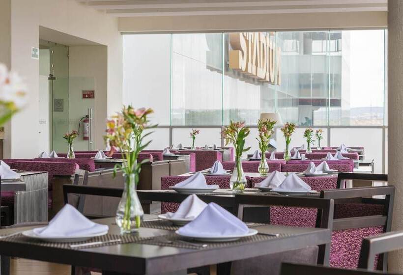 فندق Plaza Stadium