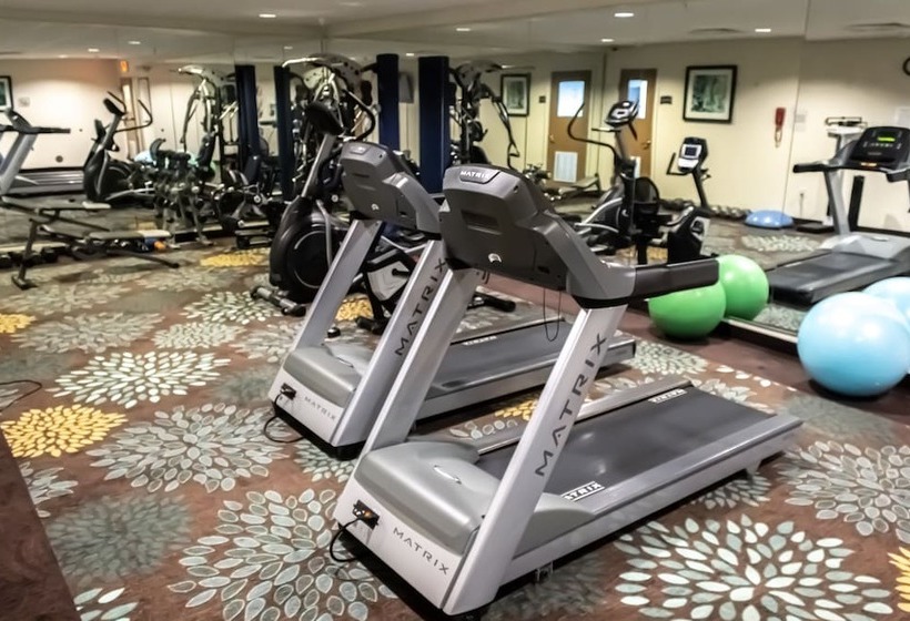 בית מלון כפרי Staybridge Suites Minot, An Ihg