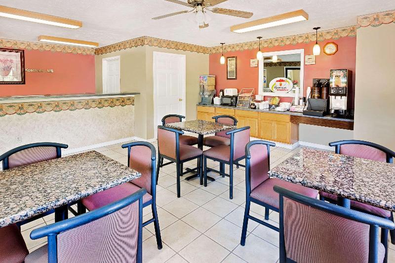 فندق Super 8 By Wyndham Kosciusko