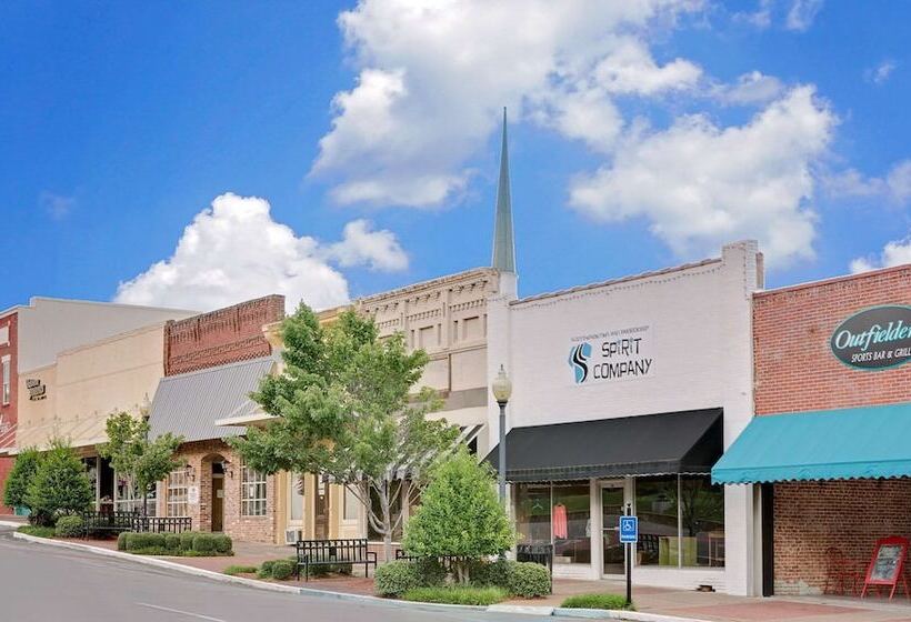 فندق Super 8 By Wyndham Kosciusko