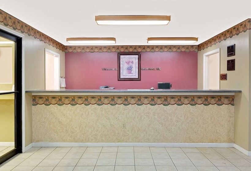 فندق Super 8 By Wyndham Kosciusko