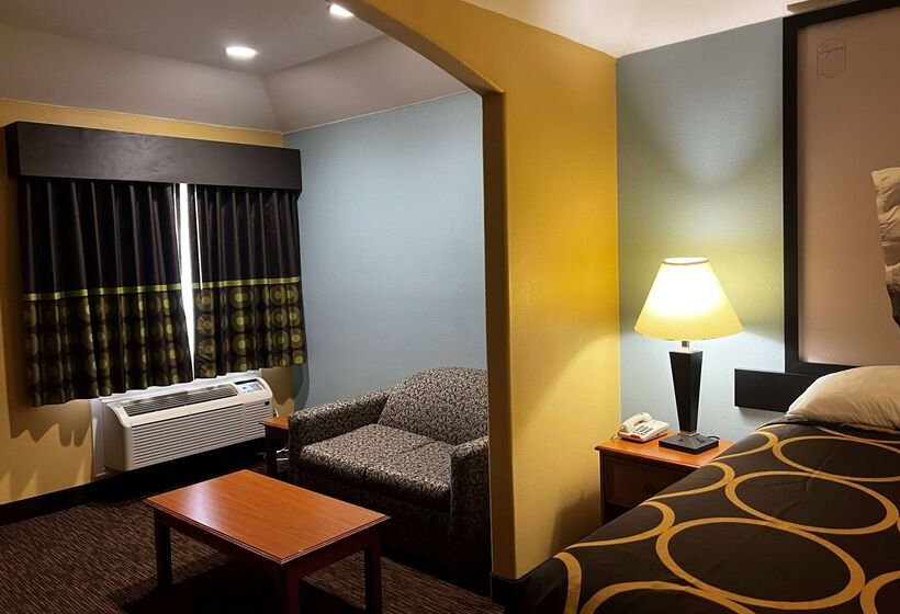 Отель Super 8 By Wyndham Montgomery/ Lake Conroe