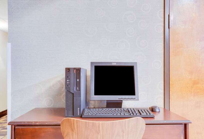 فندق Super 8 By Wyndham Morrilton