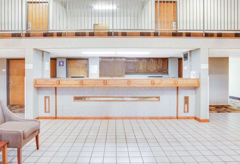 فندق Super 8 By Wyndham Morrilton