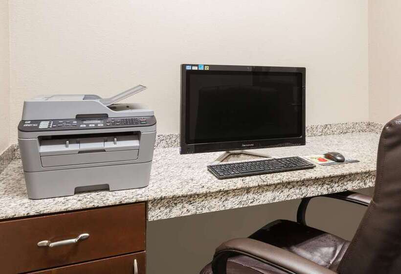 Отель Spark By Hilton Nacogdoches