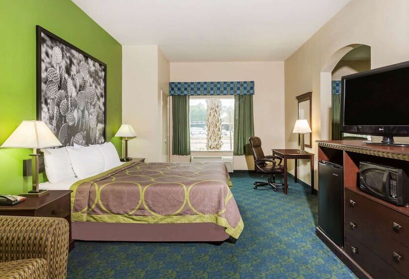 Отель Spark By Hilton Nacogdoches