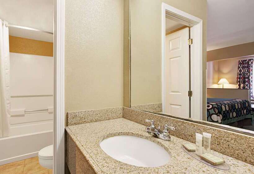 فندق Super 8 By Wyndham Pearl/jackson/east