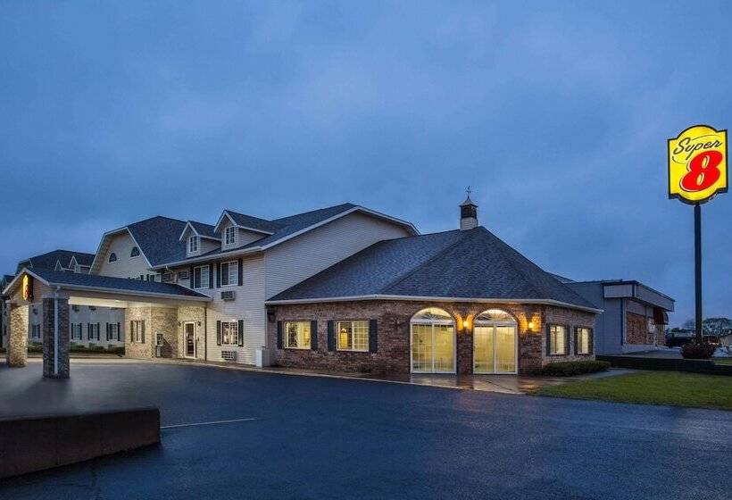 酒店 Super 8 By Wyndham Reedsburg