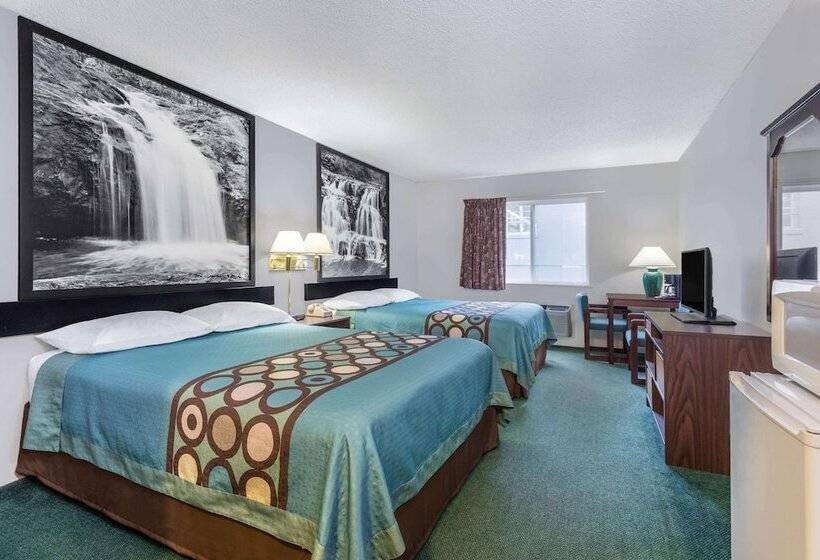 酒店 Super 8 By Wyndham Reedsburg