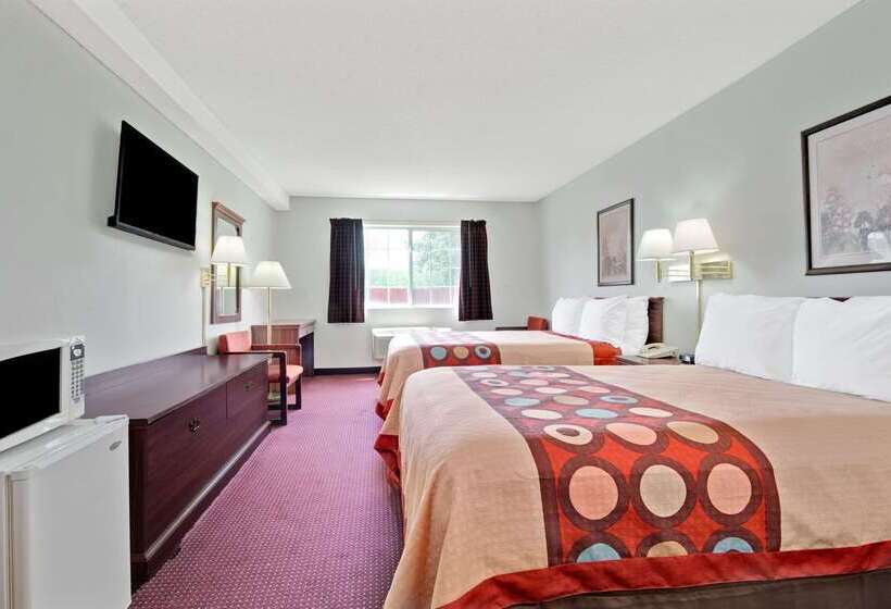 هتل Super 8 By Wyndham Riverside/kansas City