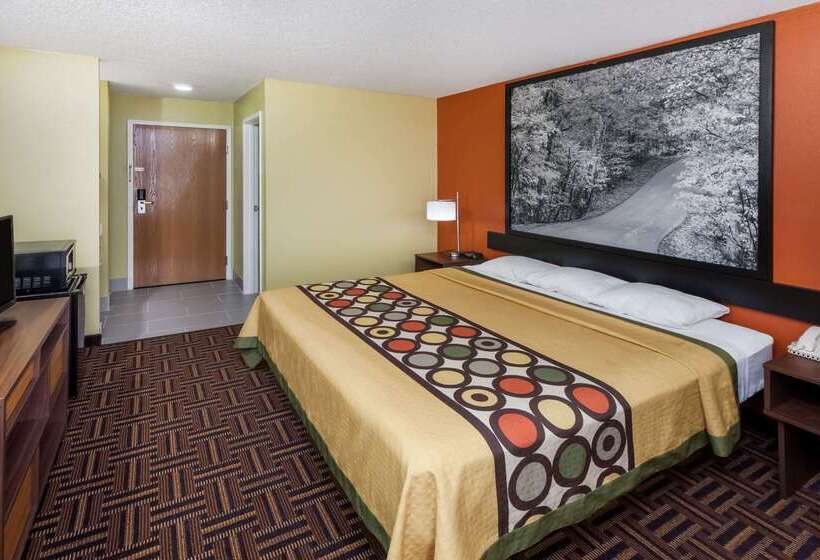 فندق Super 8 By Wyndham Rochester