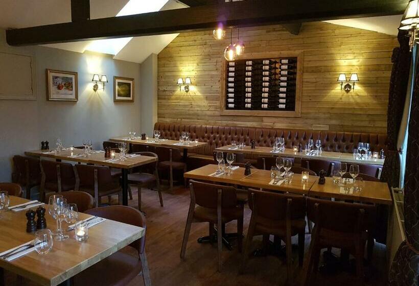 فندق The Angel Inn