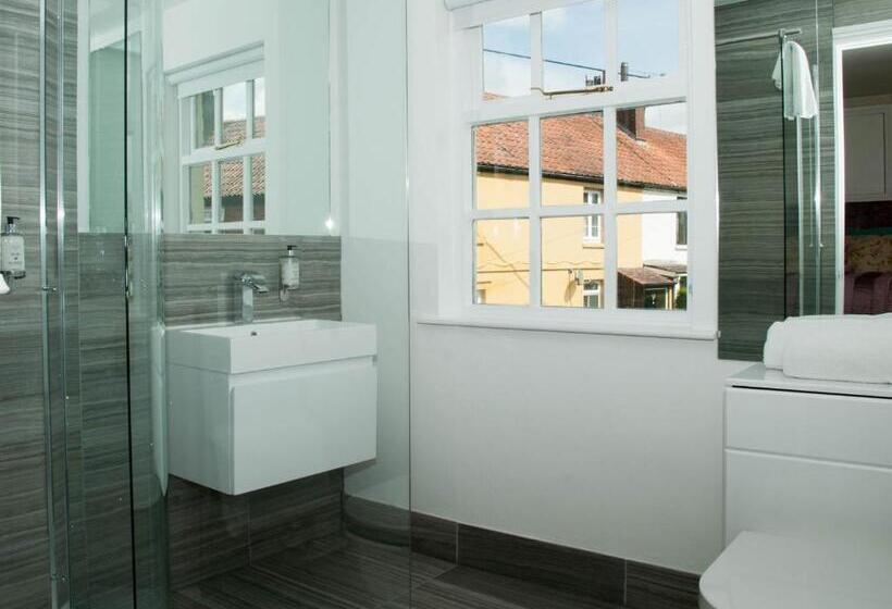 فندق The Angel Inn