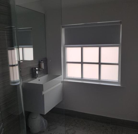 فندق The Angel Inn