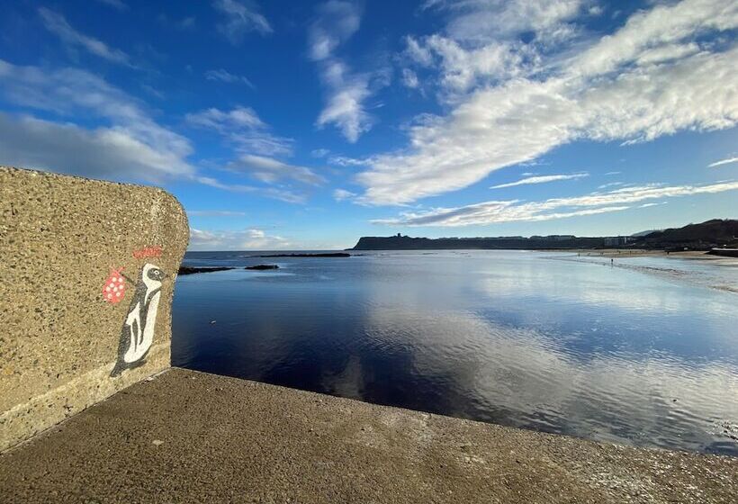 ホテル The Helaina