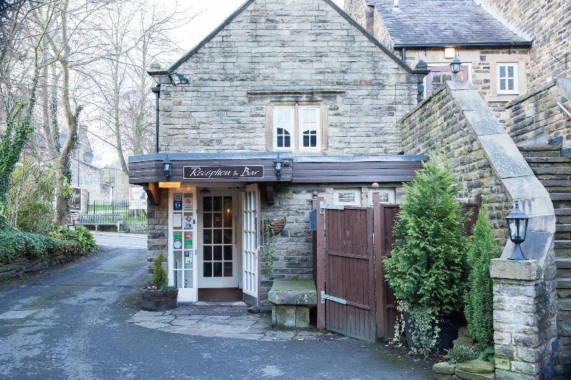 Отель The Manor House