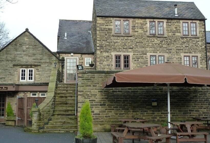 Отель The Manor House