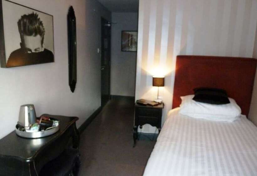 Отель The Manor House